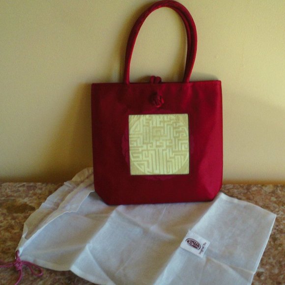 Shanghai Trio Red Silk Evening Hand Bag w/ dustbag EUC small - Picture 1 of 8